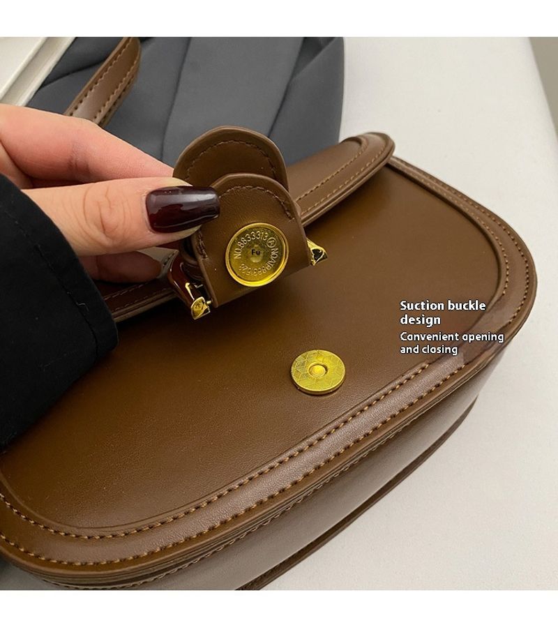 2024 Neue High-End-Modetasche Retro-Stil, vielseitige Satteltasche den Pendeerkehr für Damen, trendige, lässige_voghion.com
