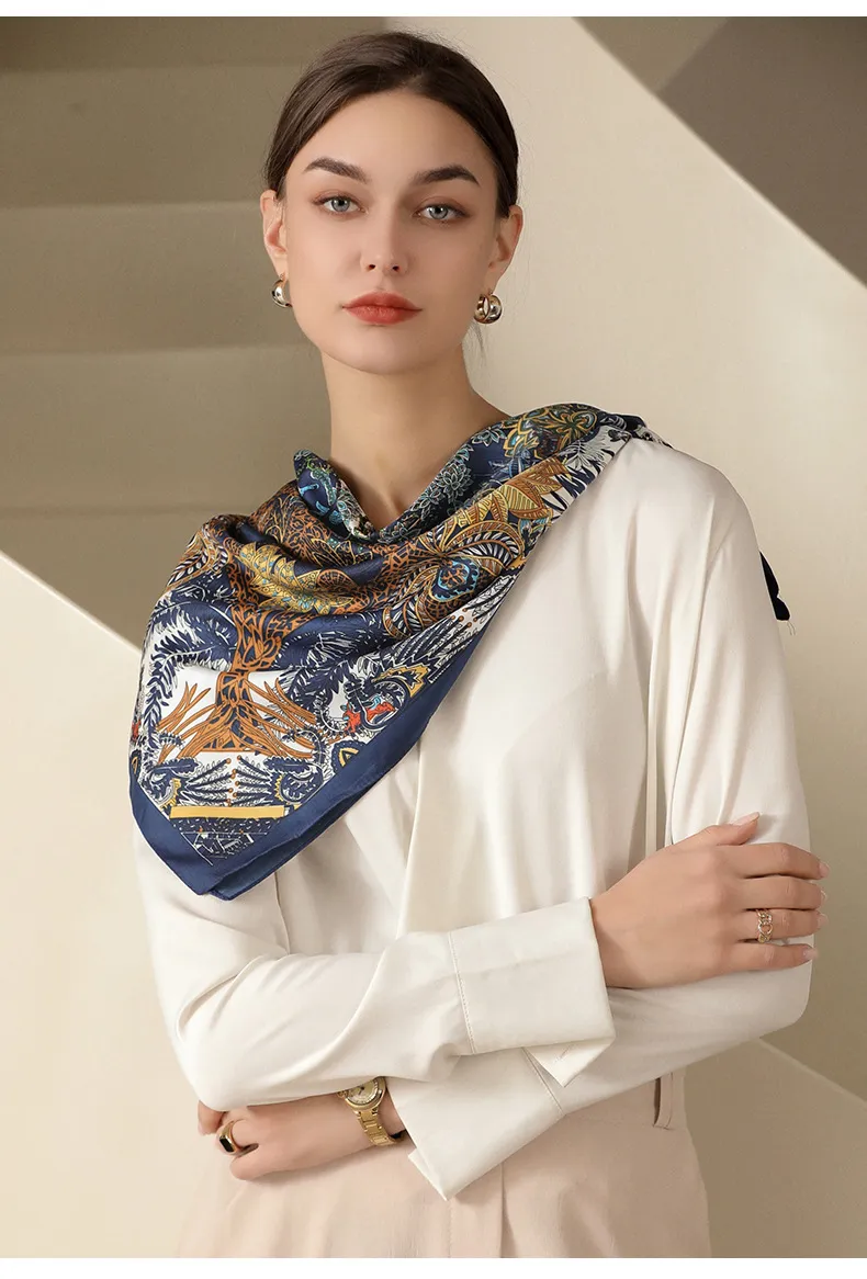 queen Of The Word 2 European Oversized Polka Dot Printed Women's Scarves With Scarf Buttons - Smooth Mulberry Silk_voghion.com