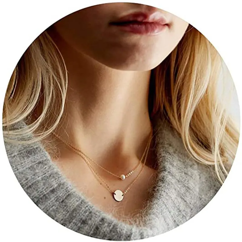 Collane con ciondolo, catene a strati alla moda per le donne, graziosi gioielli di moda in perle acriliche con disco in ottone rotondo_voghion.com