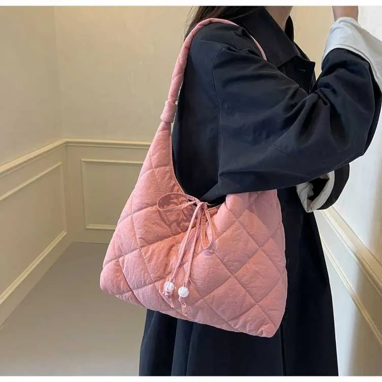 Vintage Style Women's Shoulder Bag Large Capacity Canvas Handbag_voghion.com
