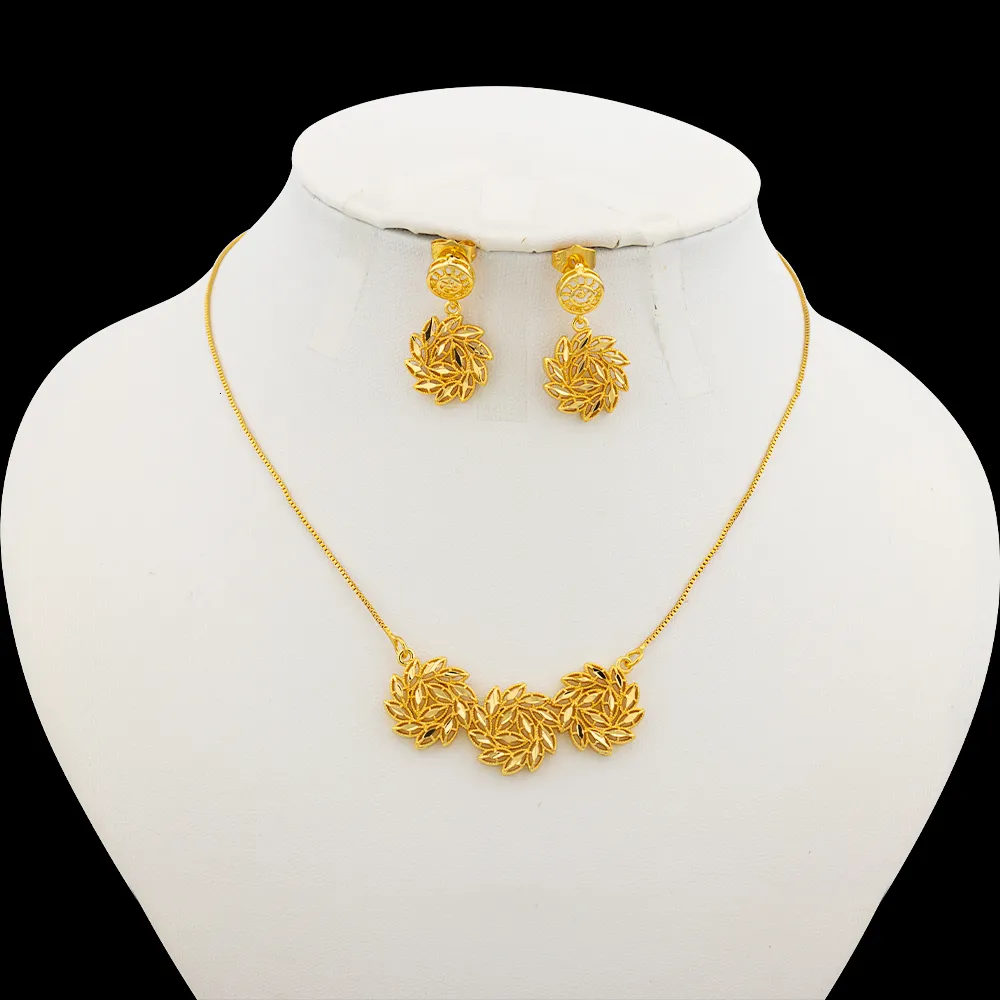 Set di gioielli color oro per matrimonio, orecchini con collana carina, fiore, foglia, stella, ciondolo, squisita catena a maglie, orecchini a bottone romantici_voghion.com