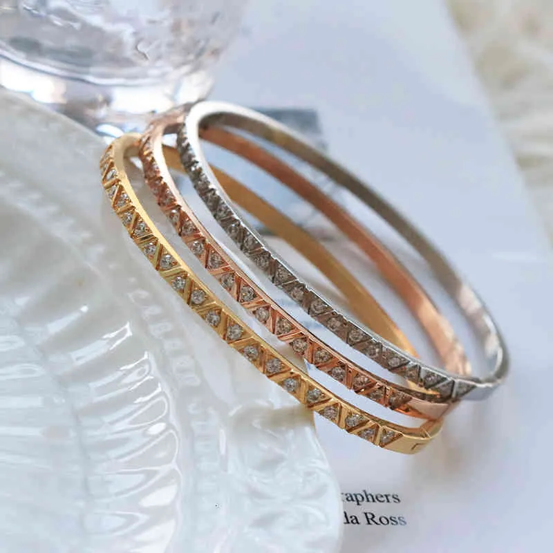 Geometrische Frauen Cubic Zirkon Armband Edelstahl Marke Dünne Armreifen für Frau Hochzeit Schmuck_voghion.com