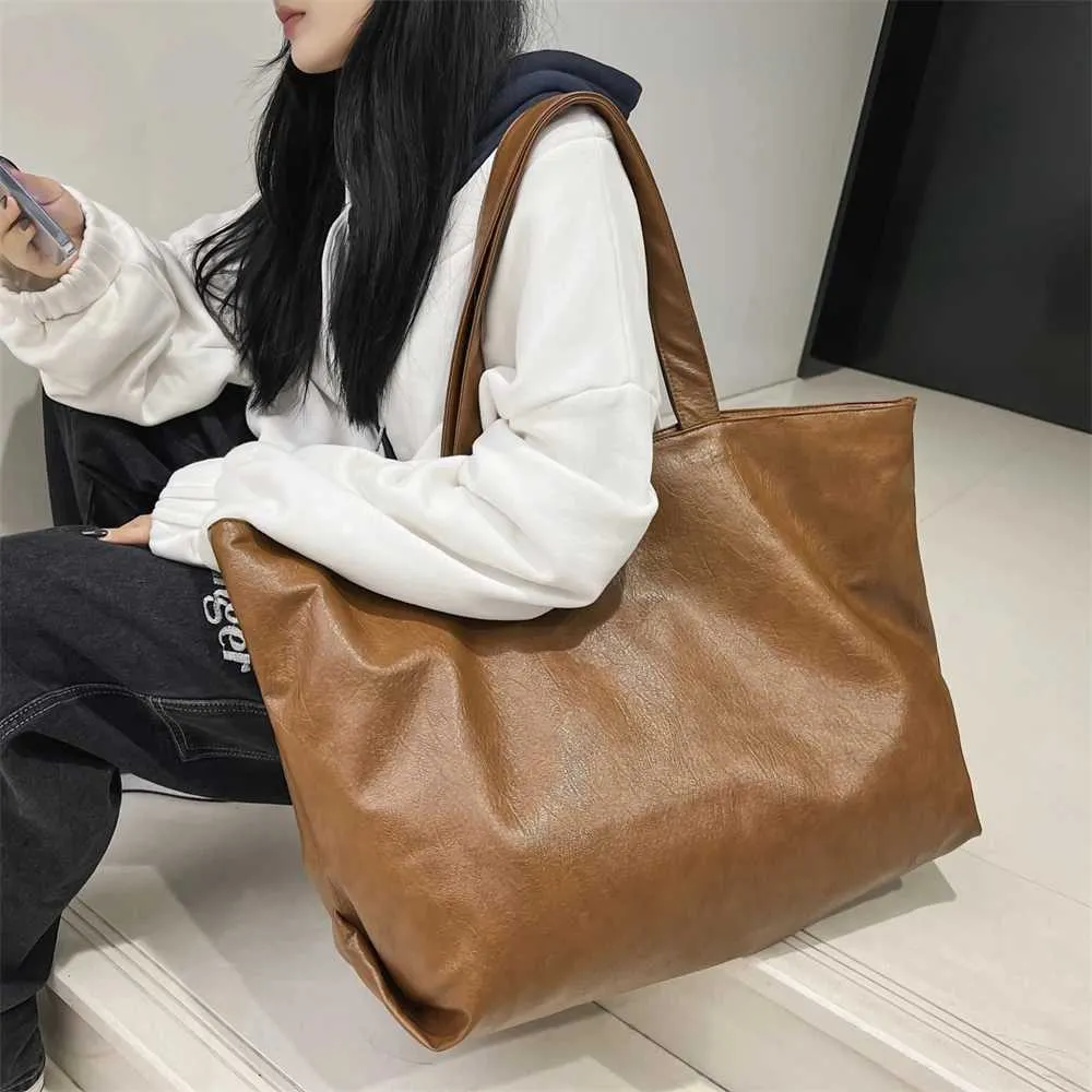 Oversized Tote Bag Women Lightweight Soft Leather Shoulder Bag_voghion.com