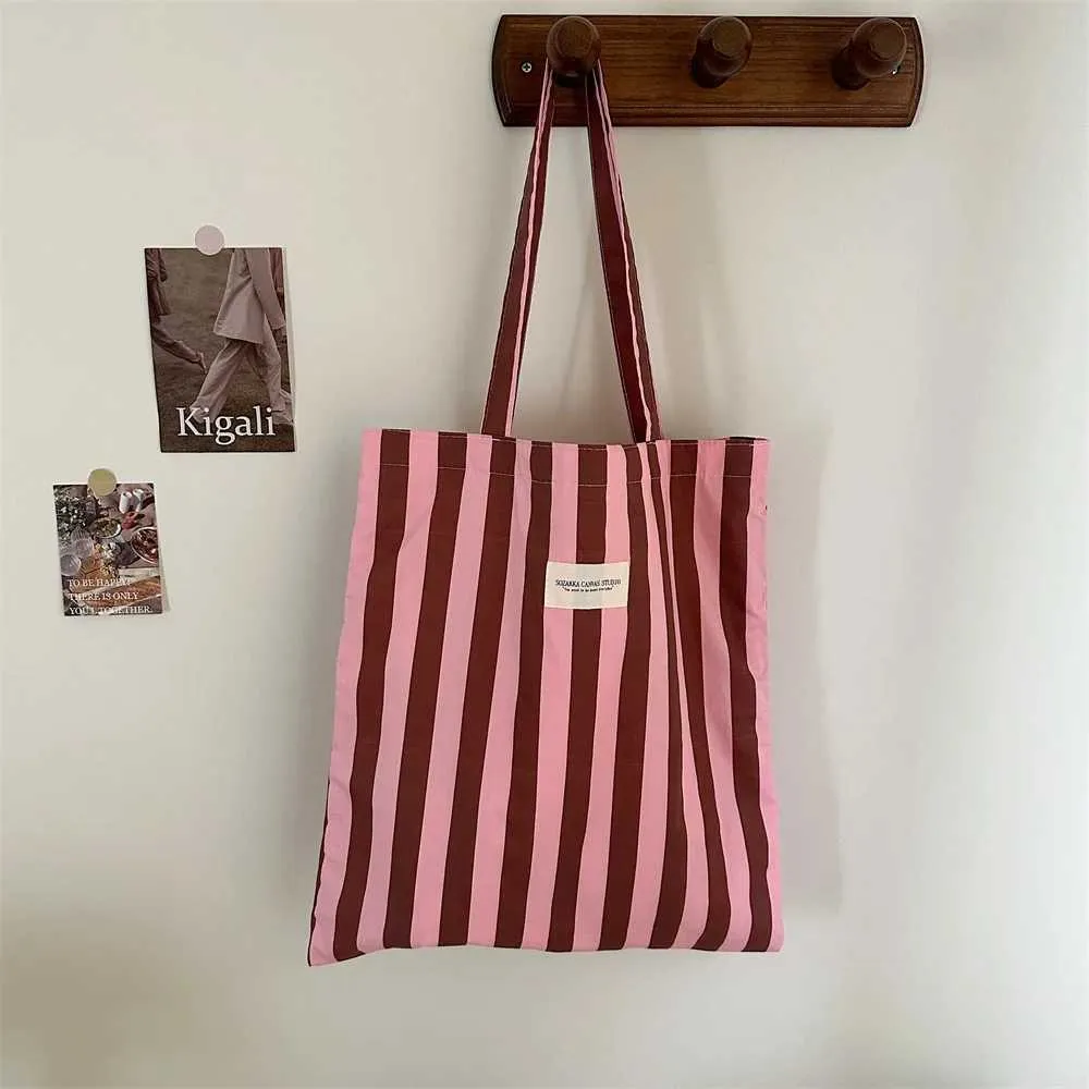 Vintage gestreifte warme Leinwand große Kapazität tägliche Einkaufstasche lässig tragbare Damen Reisehandtasche Y241109_voghion.com