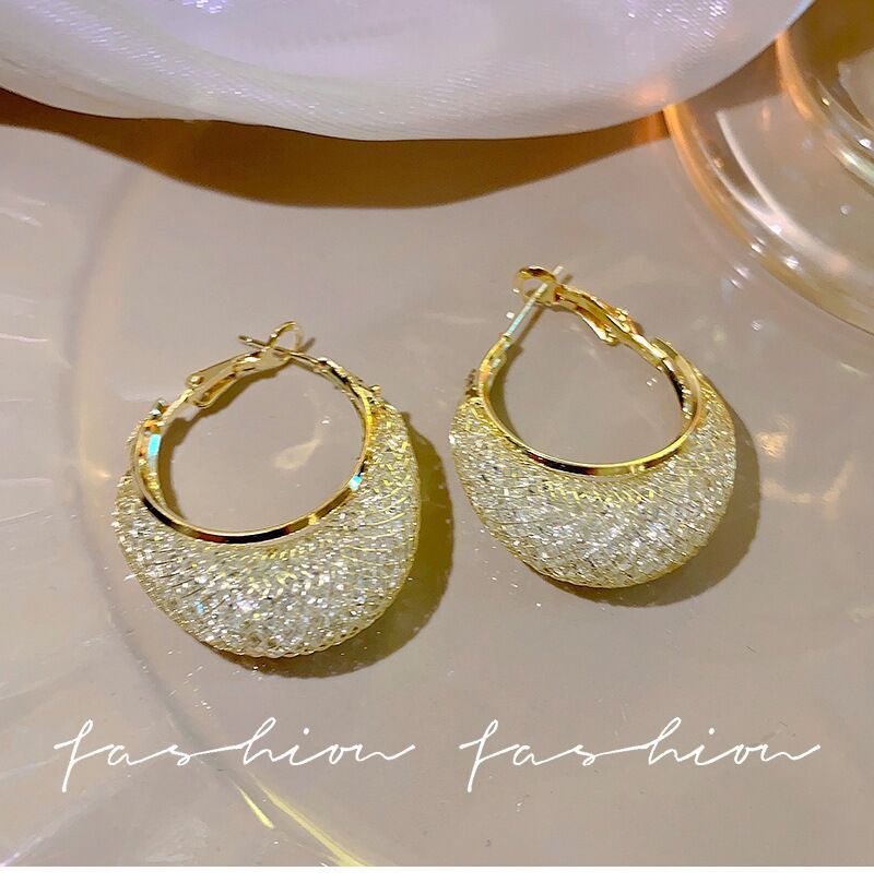Boucles d'oreilles pendantes classiques maille fine scintillante_voghion.com