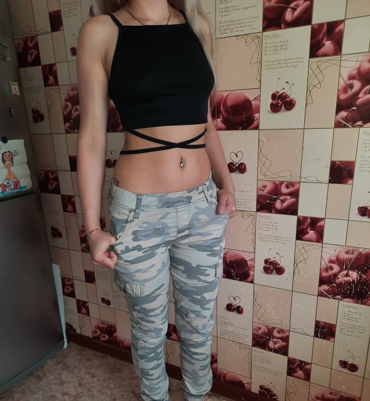 2024 Neues sexy schwarzes trägerloses Tanktop_voghion.com