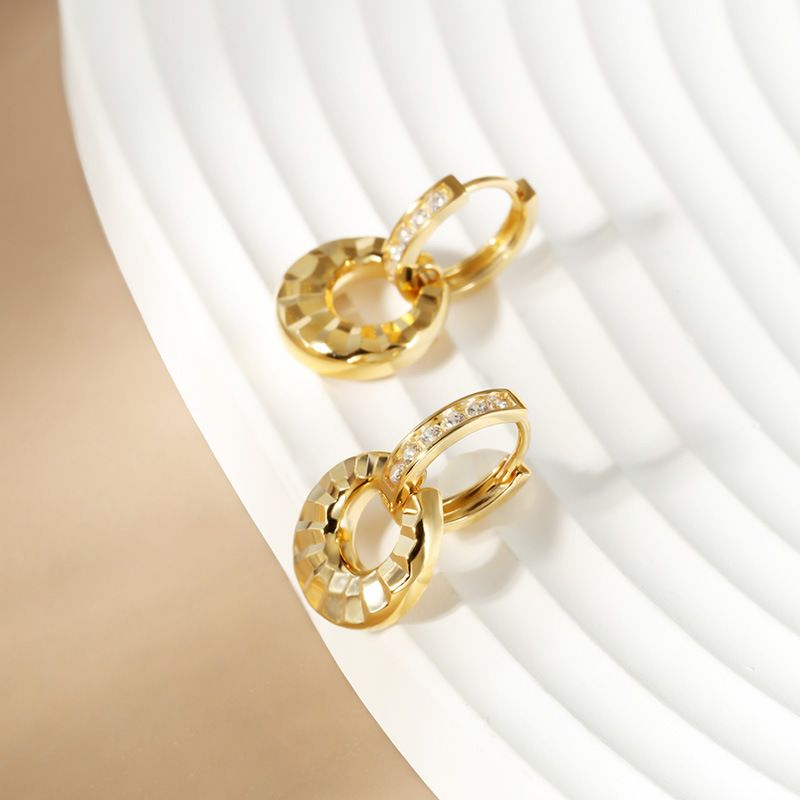 Stud Sterg Sier Full Zirkon Cut Gesicht Ohr Schnalle Licht Herbst und Winter Nische Ins Ohrringe Großhandel Frauen High-End_voghion.com
