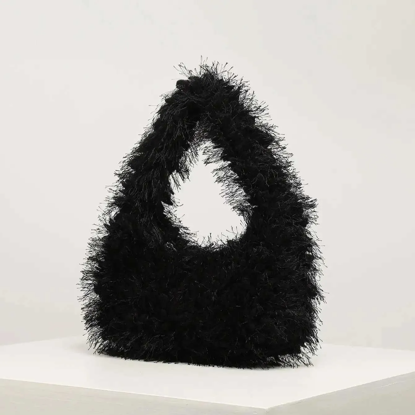 y2K plush shoulder solid color crescent simple all-in-one underarm bag lovely ladies purseC241106_voghion.com