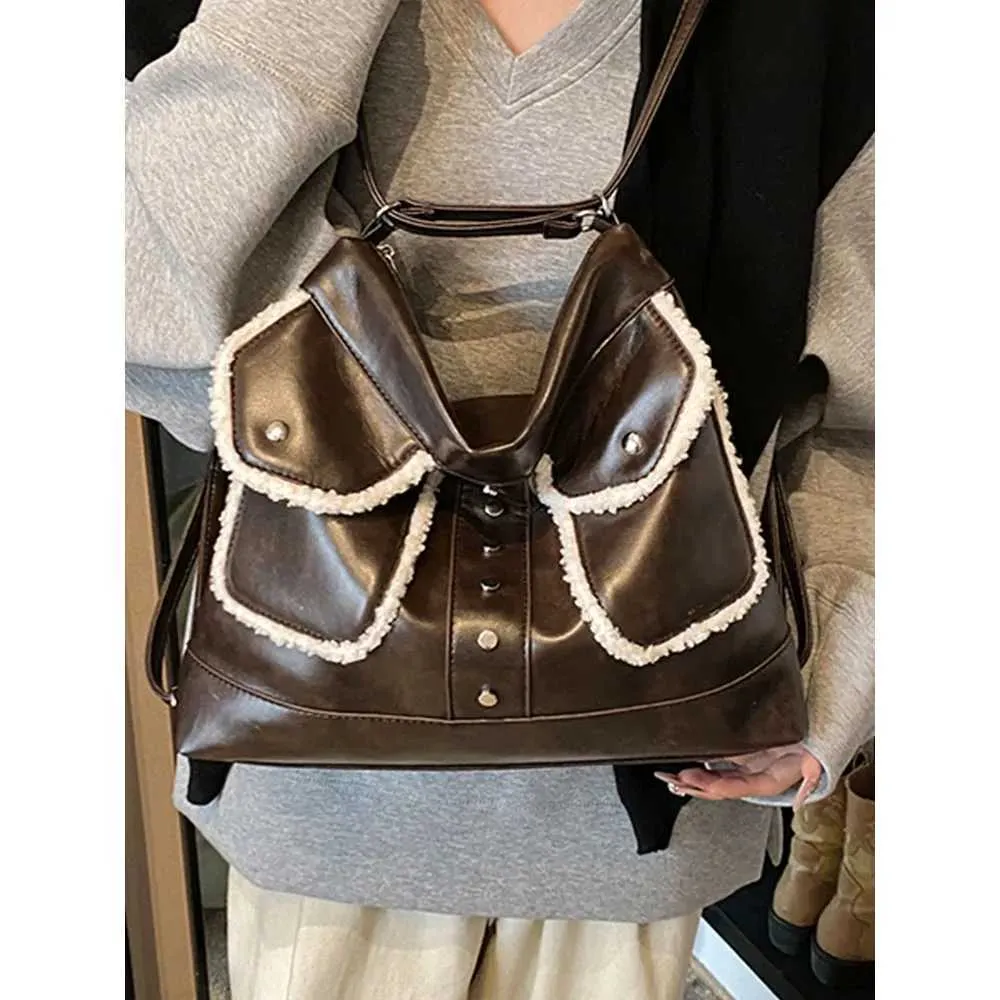 Vintage Damen Pu Rucksäcke Patch Lamm Fleece Quadratische Umhängetasche Große Kapazität Weibliche Casual Pendler Crossbody Tote_voghion.com