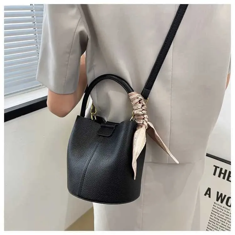 Axelremsväska för moderiktig handhållen hinkväska för kvinnor, designerväskor, handväskor och väskor, bolsos de mujerC241212_voghion.com