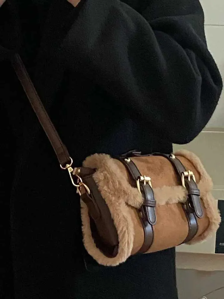 Herbst und Winter Damen Neue High-End Cambridge Einzigartiges Design Plüsch UmhängetascheMobile Tasche für FrauenC241018_voghion.com