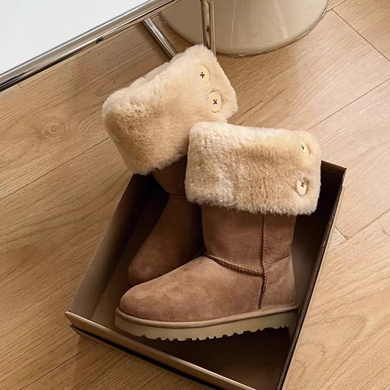 2023 winter new Europe and the United States hot button two wear snow boots female sheep fur one velvet inside warm mid-calf boots