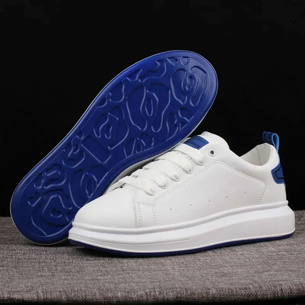 Scarpe da passeggio/tennis comode, casual e con suola spessa, da uomo e da donna, bianche e sportive_voghion.com