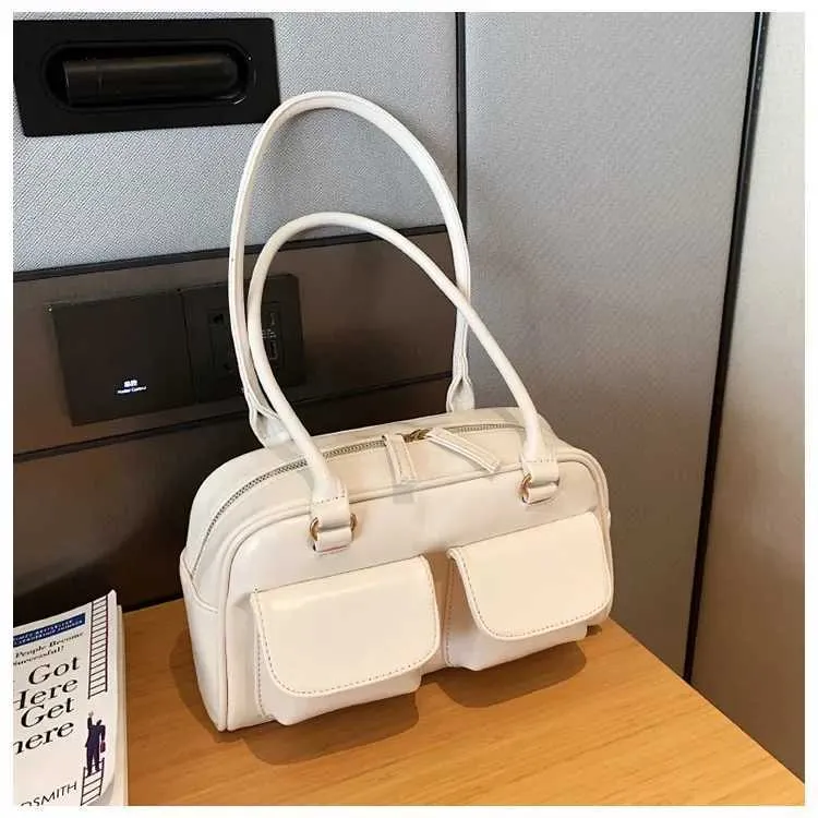 Borsa a spalla e borsa a mano donna in vernice rossa_voghion.com