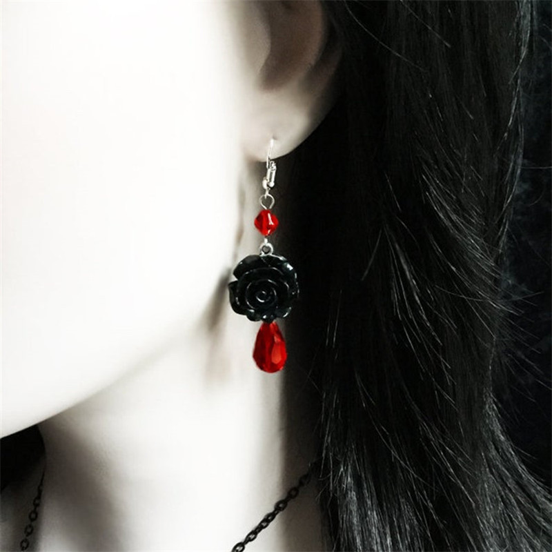 Earrings Black rose earrings with red beads_voghion.com