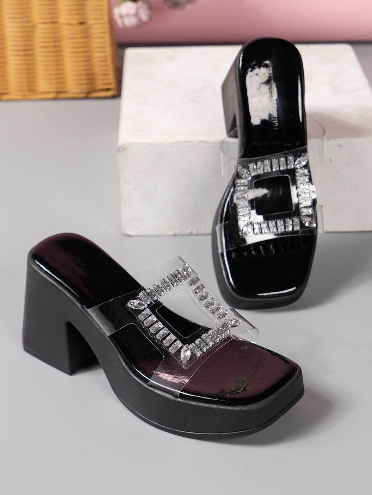 Lipper en strass à talons hauts de grande taille pour femmes portant une plateforme imperméable, ole épais, une ligne_voghion.com