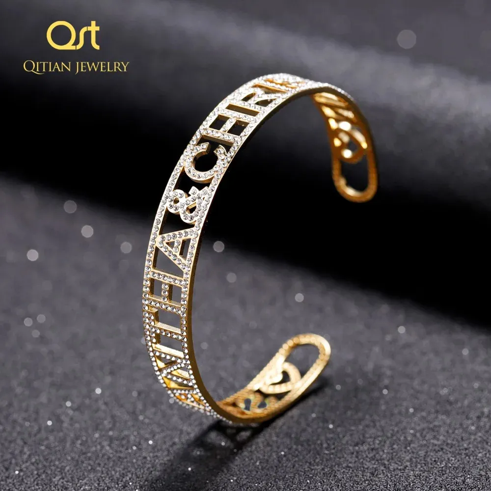 Bracelet en acier inoxydable avec nom personnalisé et plaque signalétique pour amoureux de la famille, bracelet ajustable 240507_voghion.com