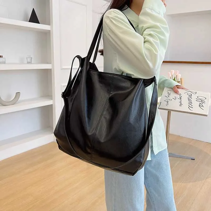 LEFTSIDE Sac à bandoulière tendance en cuir pour femmes 2023, tendance, simple, grande capacité, rétro_voghion.com