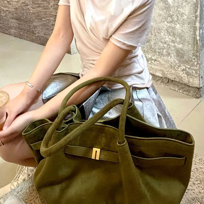 Fashionable Large Capacity Matte Suede Handbag For Women Shoulder Bag_voghion.com