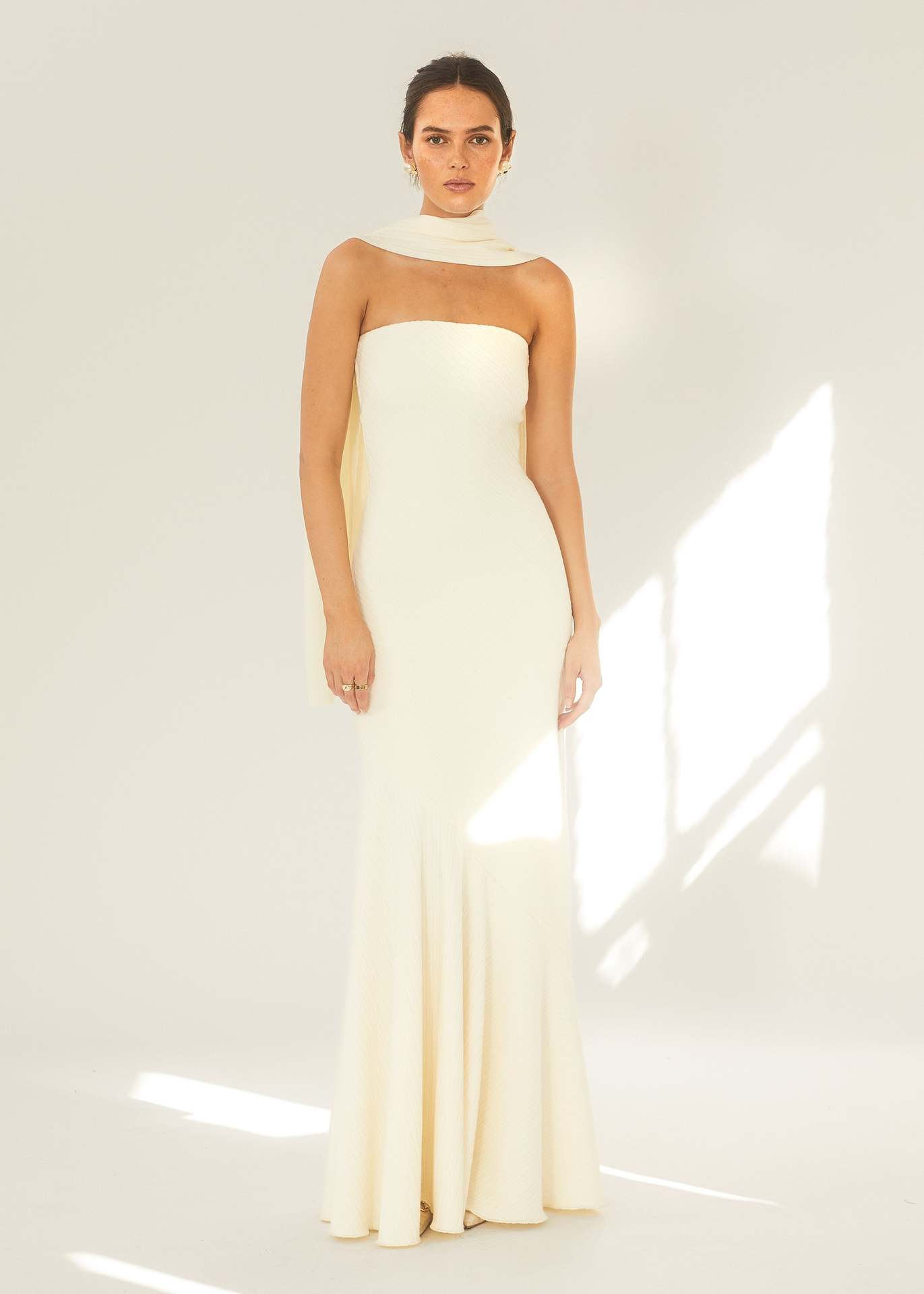 Women's skim-back fishtail pleated dress strapless line-neck skirt_voghion.com