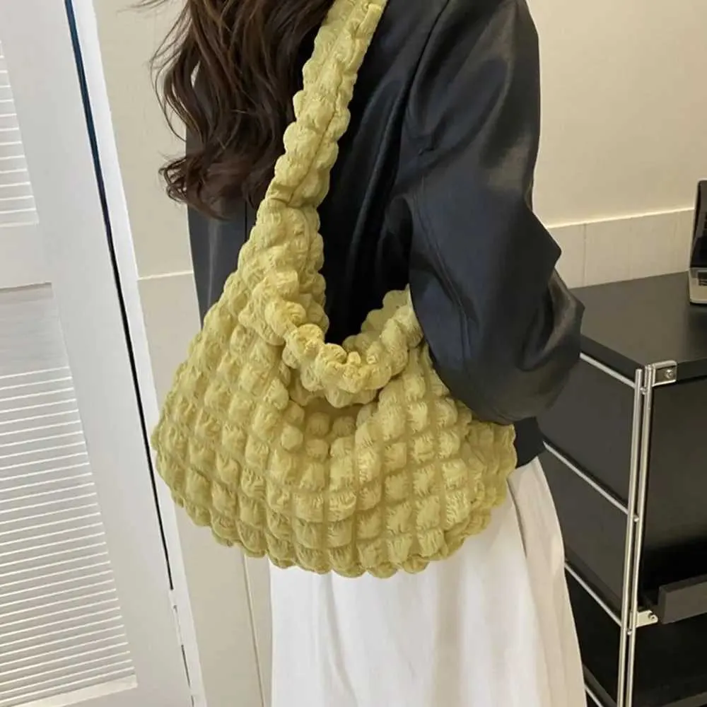 Faltige Umhängetasche für warme Schuhtaschen, plissierte Wolkenblasen, Nylon-Geldbörsen, große tragbare Handtaschen Y241026_voghion.com