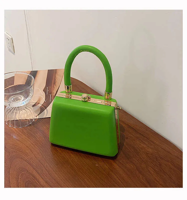 Mini Handbag And Crossbody Bag With Japanese Scenery Print_voghion.com
