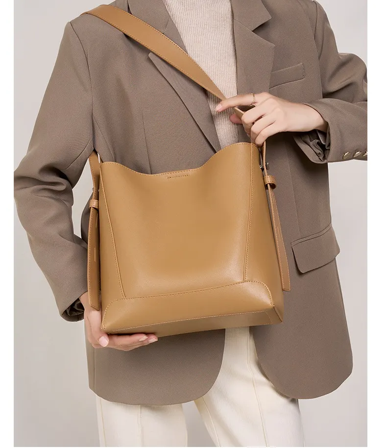 Abendtaschen 2024 Klassische Split Leder Schulter Crossbody Tasche Frauen Große Kapazität Büro Handtasche Mode Dame_voghion.com