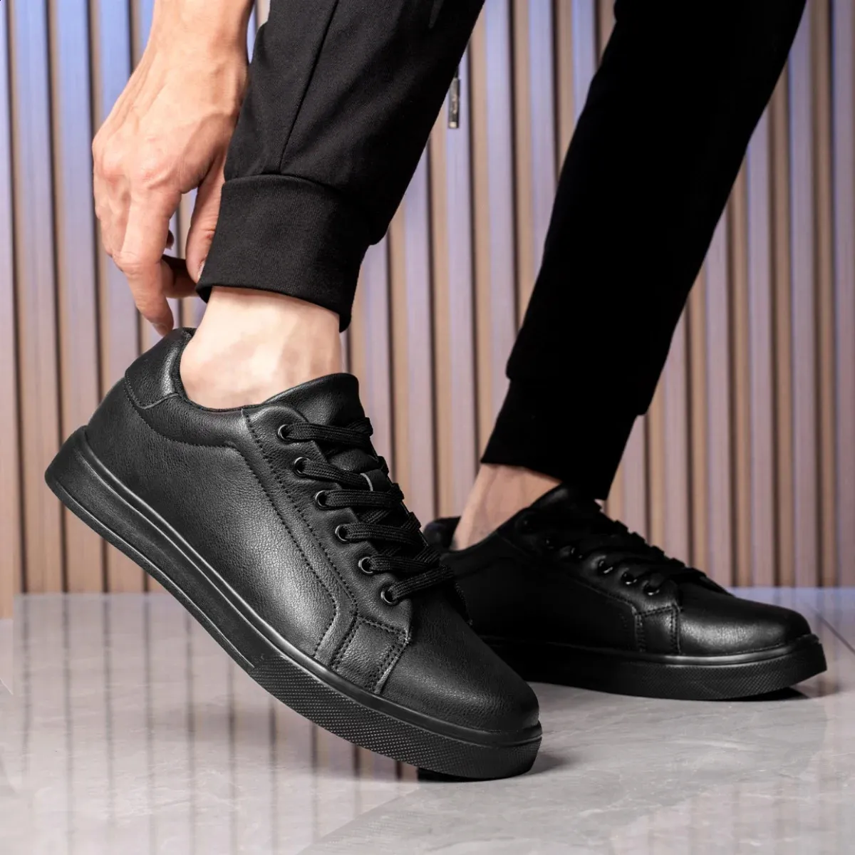 Tenis Mascuo 241105 - Zapatillas de deporte ligeras y cómodas para hombre, color blanco y negro, informales, para caminar_voghion.com