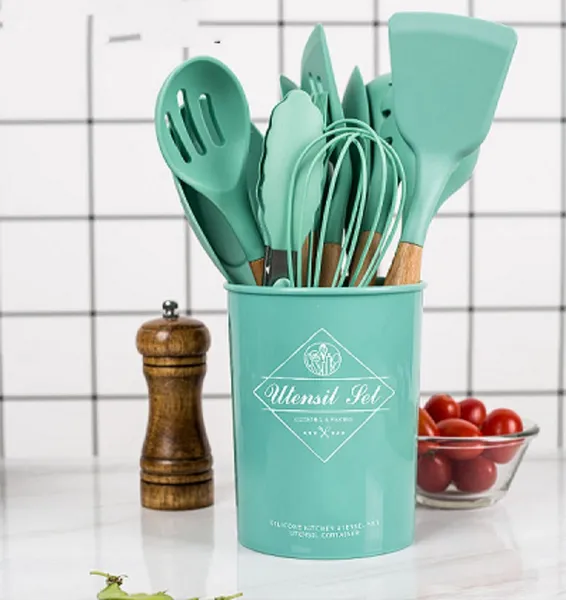 Set d'ustensiles de cuisine en silicone avec manches en bois_voghion.com