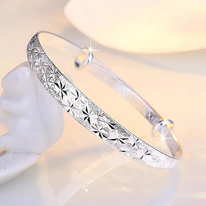 Bracelet Original Romantique Gypsophile Étoile Bracelets Argent Couleur pour Femmes Bracelets Mode Fête Mariage Accessoires Bijoux 231116_voghion.com