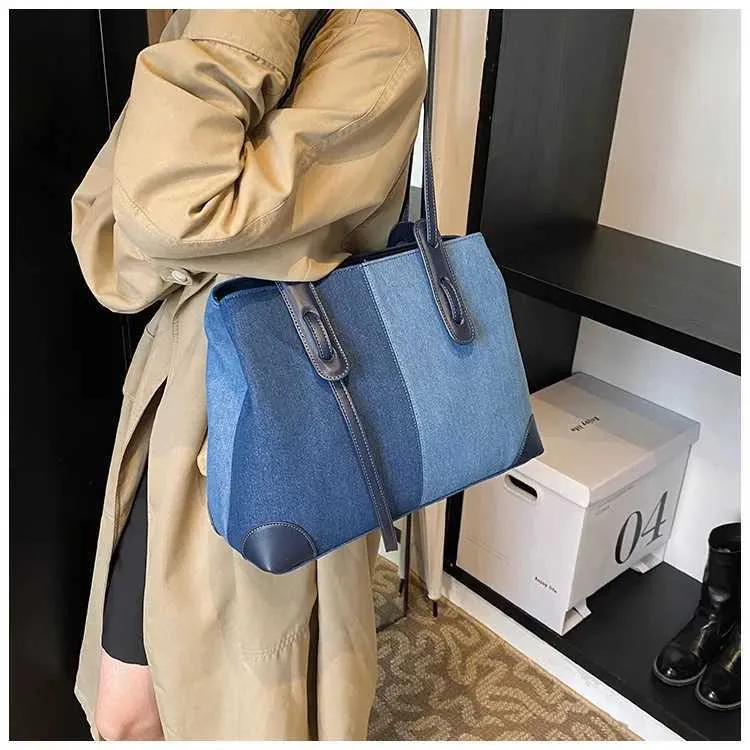 Borsa a mano in denim retrò da donna, a contrasto, con colori a contrasto, grande capacità, borsa a tracolla da viaggio, versatile, in PU, con toppa_voghion.com