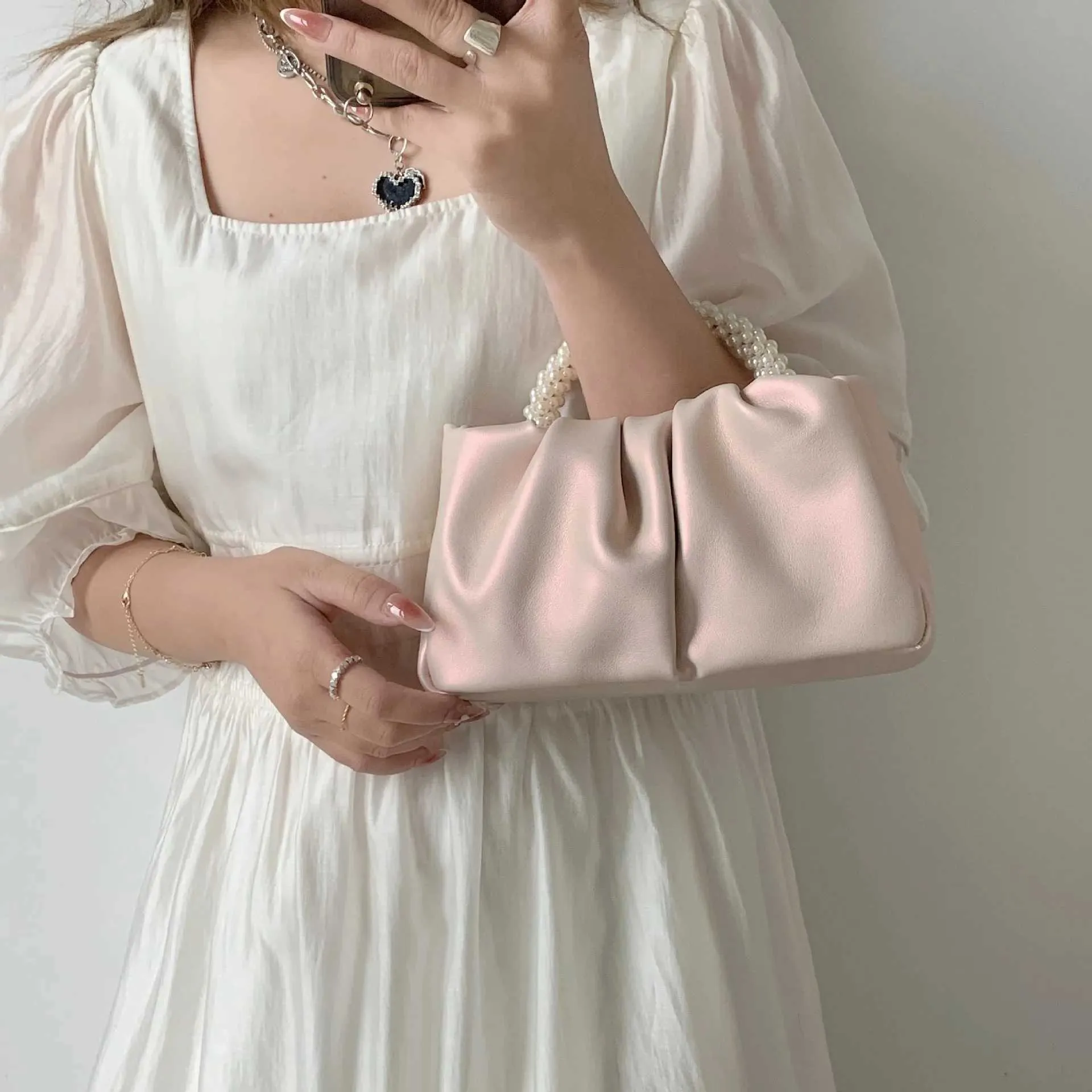 Borsa clutch con manico di perle borsa a spalla quadrata donna_voghion.com