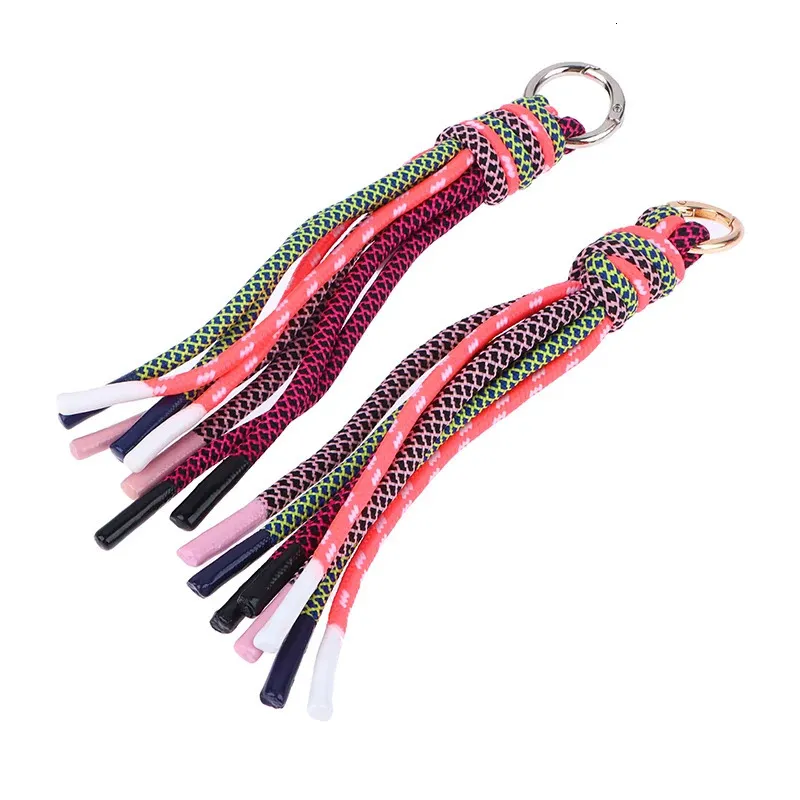 2024 Hochwertige Hardware Anti-Diebstahl-Schlüsselanhänger Modeaccessoires Quaste Damentasche Dekoration 241028_voghion.com