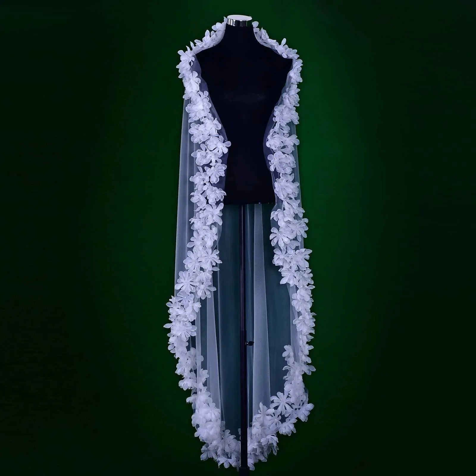 Hochzeitsschleier Kathedrallänge Mit 3d Blumen Und Haarkamm_voghion.com