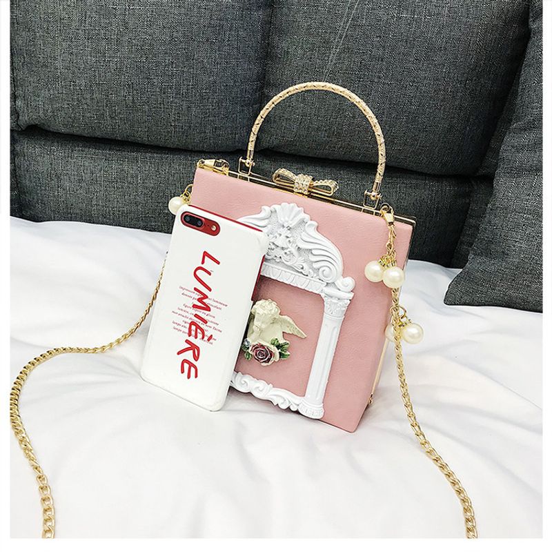 Small Baroque Angel Shoulder Bag For Women With Chain Strap_voghion.com