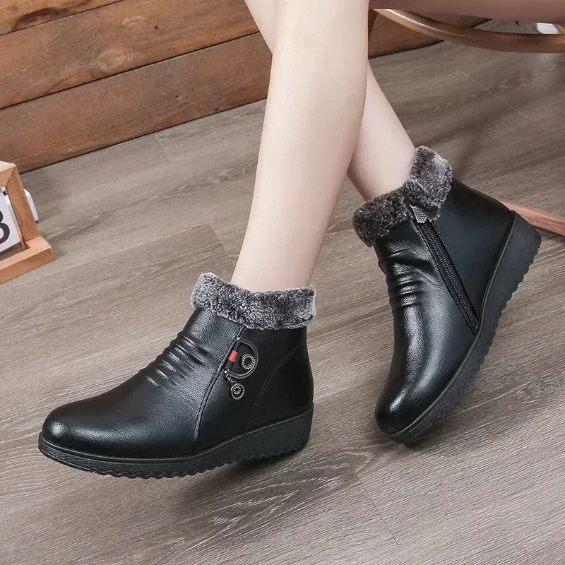 Fashion Women's Ankle Boots With Metal Decoration Side Zip Detail_voghion.com