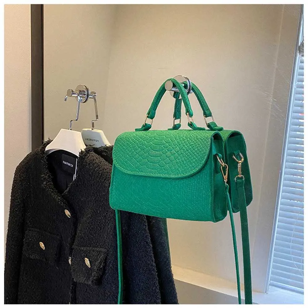 Designer Crossbody Bag With Alligator Pattern For Women_voghion.com