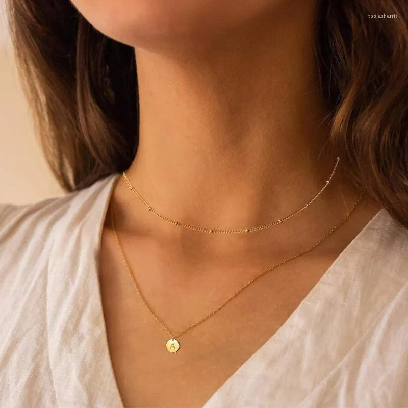 Collane con ciondolo 26 lettere circolari a doppio strato iniziali nome collana alfabeto per donna colore dorato catena clavicola_voghion.com