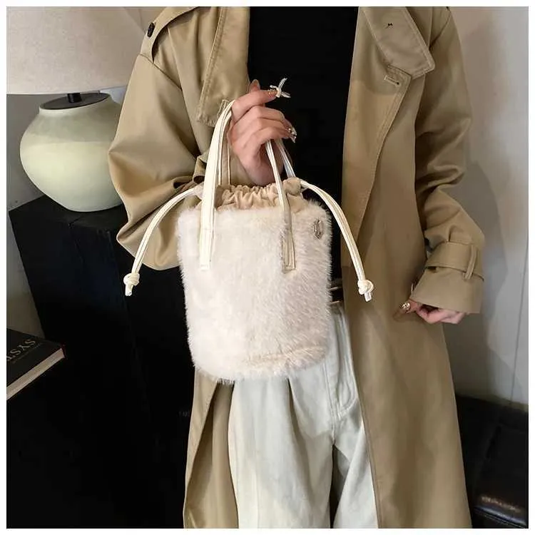 Borsa a secchiello in peluche retro donna borsa a tracolla_voghion.com