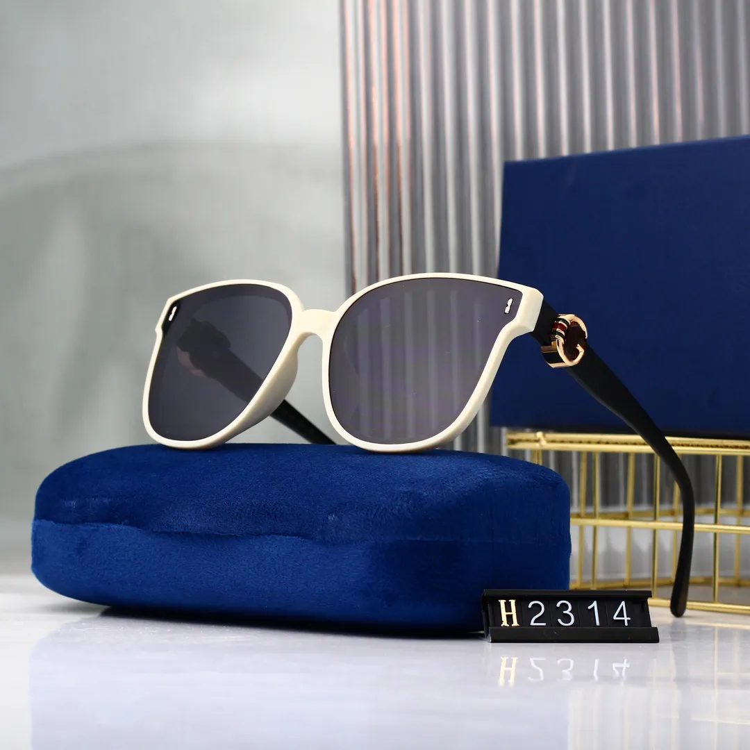 Designer Channel Cycle Lussuoso Moda Donna Uomo Occhiali da sole Diamond Square Parasole Crystal Shape Sun Pacchetto completo_voghion.com