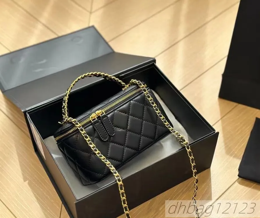 Color Weaving Hollow Letters Handle Women Designer Makeup Bag Lambskin Leather Metal Hardware Matelasse Chain Clutch_voghion.com