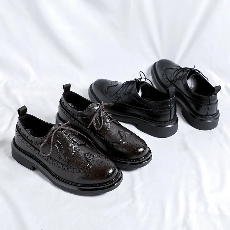 Novos sapatos Brogues clássicos da moda para homens Oxfords com cadarço em couro preto formal para festa de casamento 240614_voghion.com