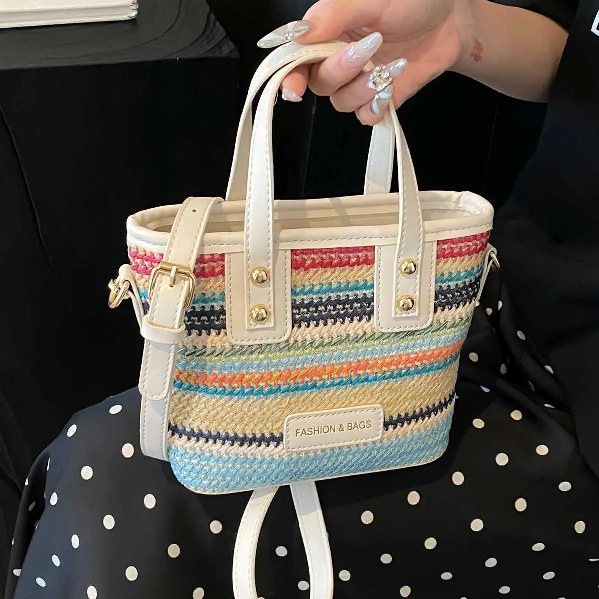 Borsa a secchiello intrecciata alla moda da donna, estiva, carina, piccola, con toppa in PU, con manico, a tracolla, design alla moda, per pendolari e viaggiatori_voghion.com