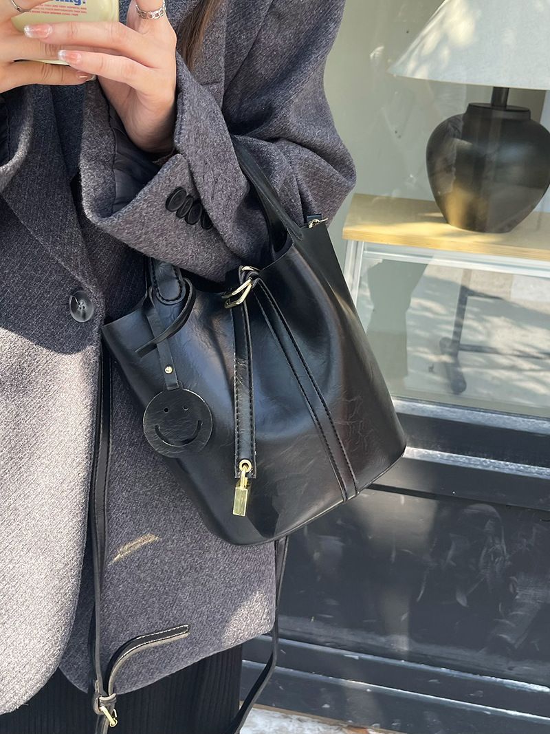 Maillard Retro-Handtasche aus Gemüsekorb für Damen im Herbst und Winter 2024, neue trendige Mode-Beuteltasche,_voghion.com