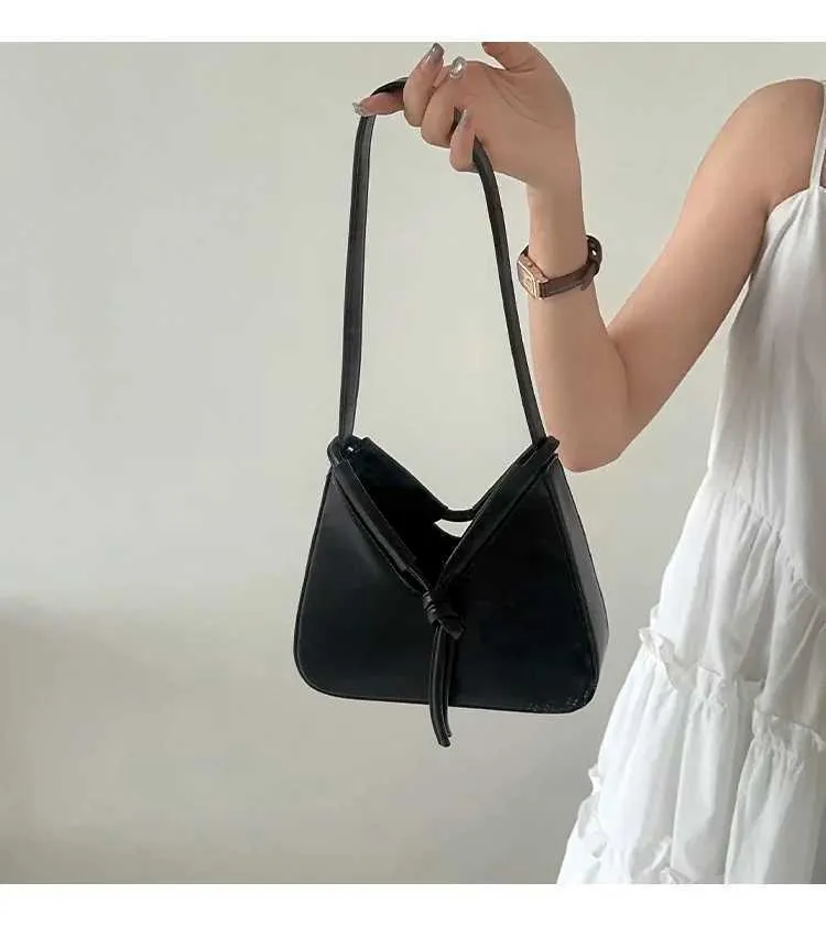 Triangle Shoulder Bag Women Leather Foldable Small Crossbody Bag_voghion.com