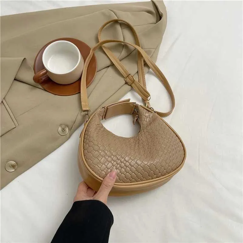 Borsa a tracolla da donna di alta qualità, nuova moda, design di nicchia, stile semplice, borsa a tracolla intrecciata da donna Ba241106_voghion.com