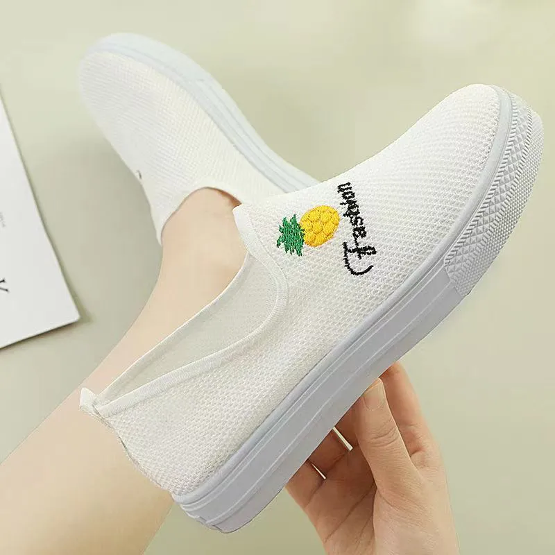 2024s Autumn New Women's Mesh Korean Version Slip On Breathable Soft Soled Single Shoes Triple Black Free Shipping_voghion.com