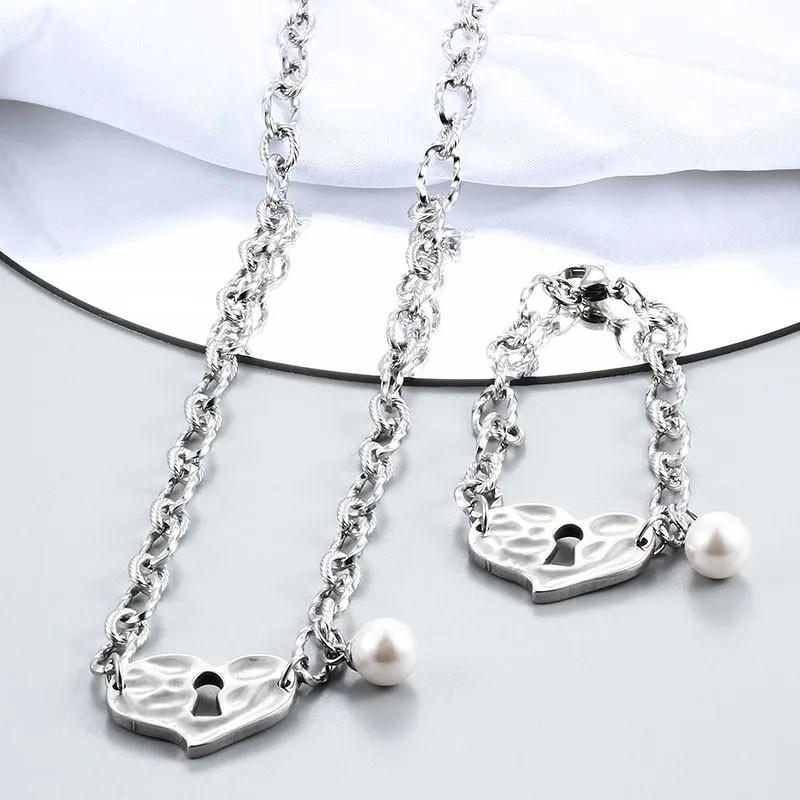 Cadenas de moda de acero inoxidable color plata regalo redondo bola blanca mujeres hombres cerradura llave UN 50 8 mm cuentas colgantes collar_voghion.com