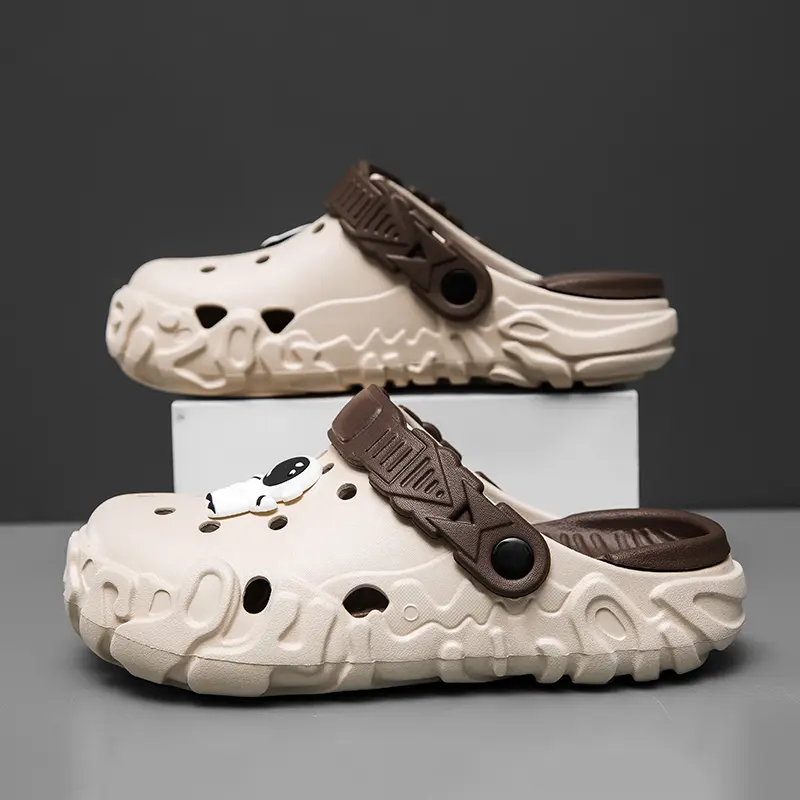 Two-color Hole Sandals For Men Lightweight Comfortable Slippers_voghion.com