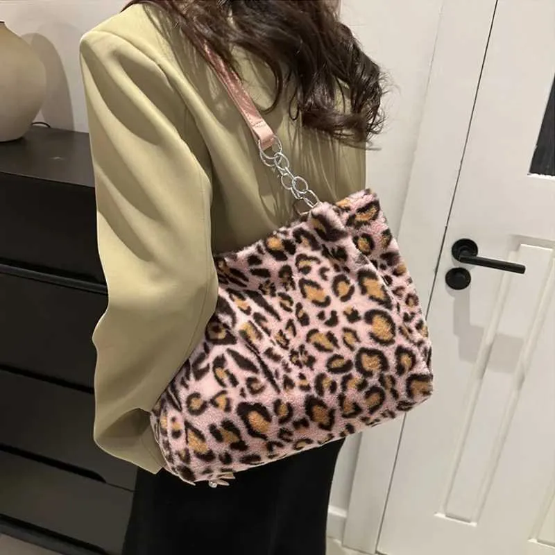Sac à main en peluche à motif léopard vibrant, simple, grande capacité, moelleux, à bandoulière, style coréen, mode décontractée, chaîne_voghion.com
